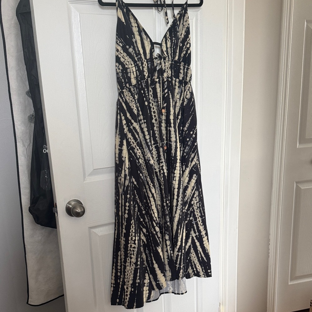SHEIN Black and Cream Maxi Dress